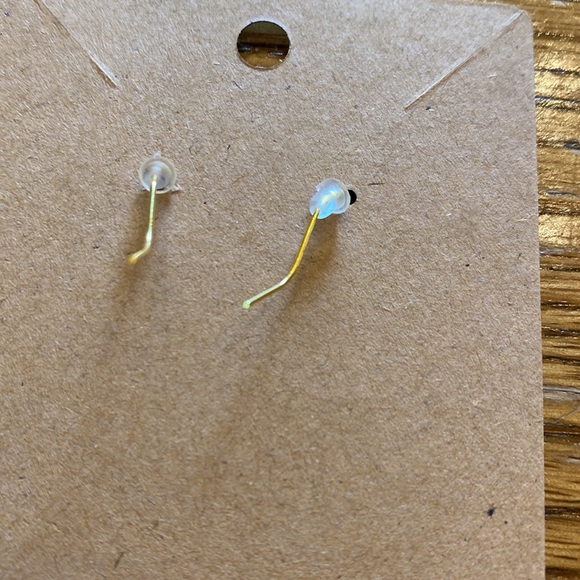 Homemade little  potatoes chips bag on gold color wires. - Picture 7 of 7